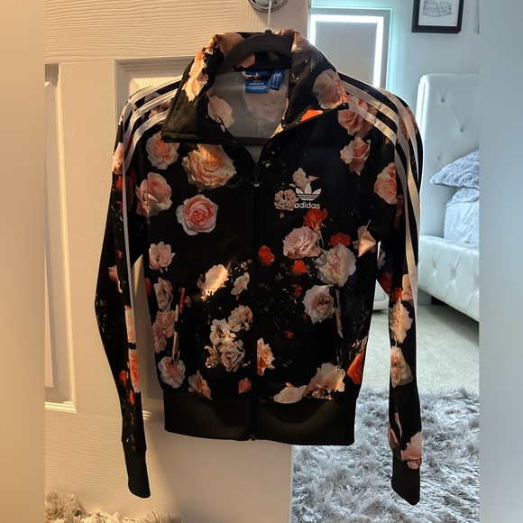 Adidas sweater RARE - Picture 2 of 2